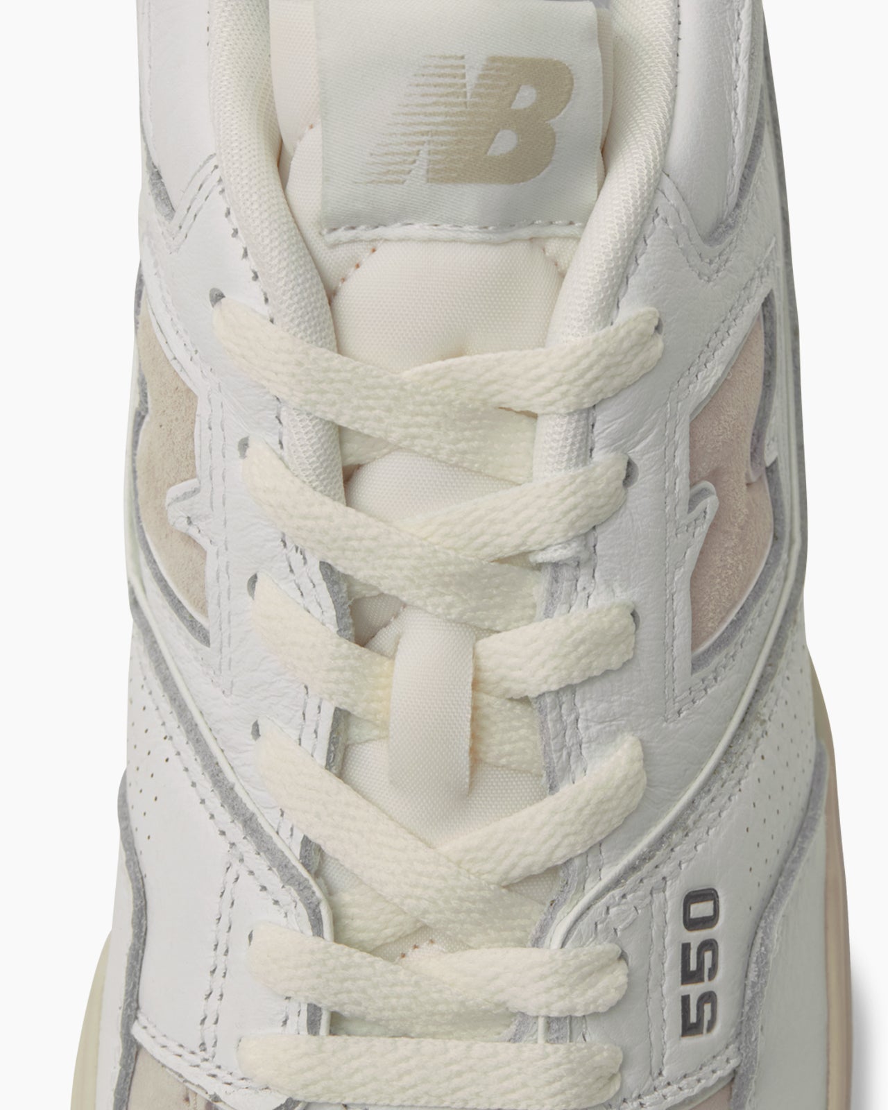 BB550PWG White