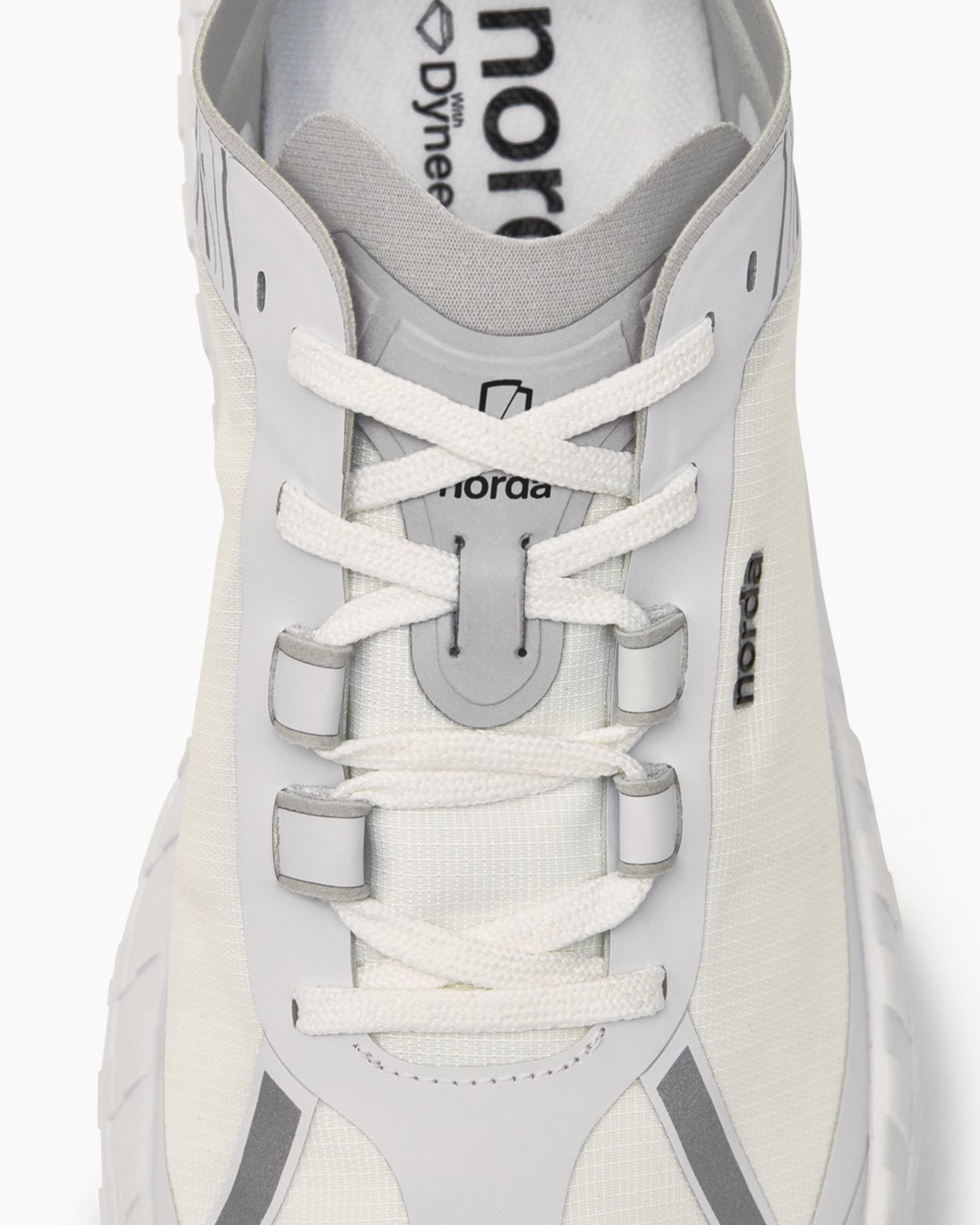 norda 001 White / Gum