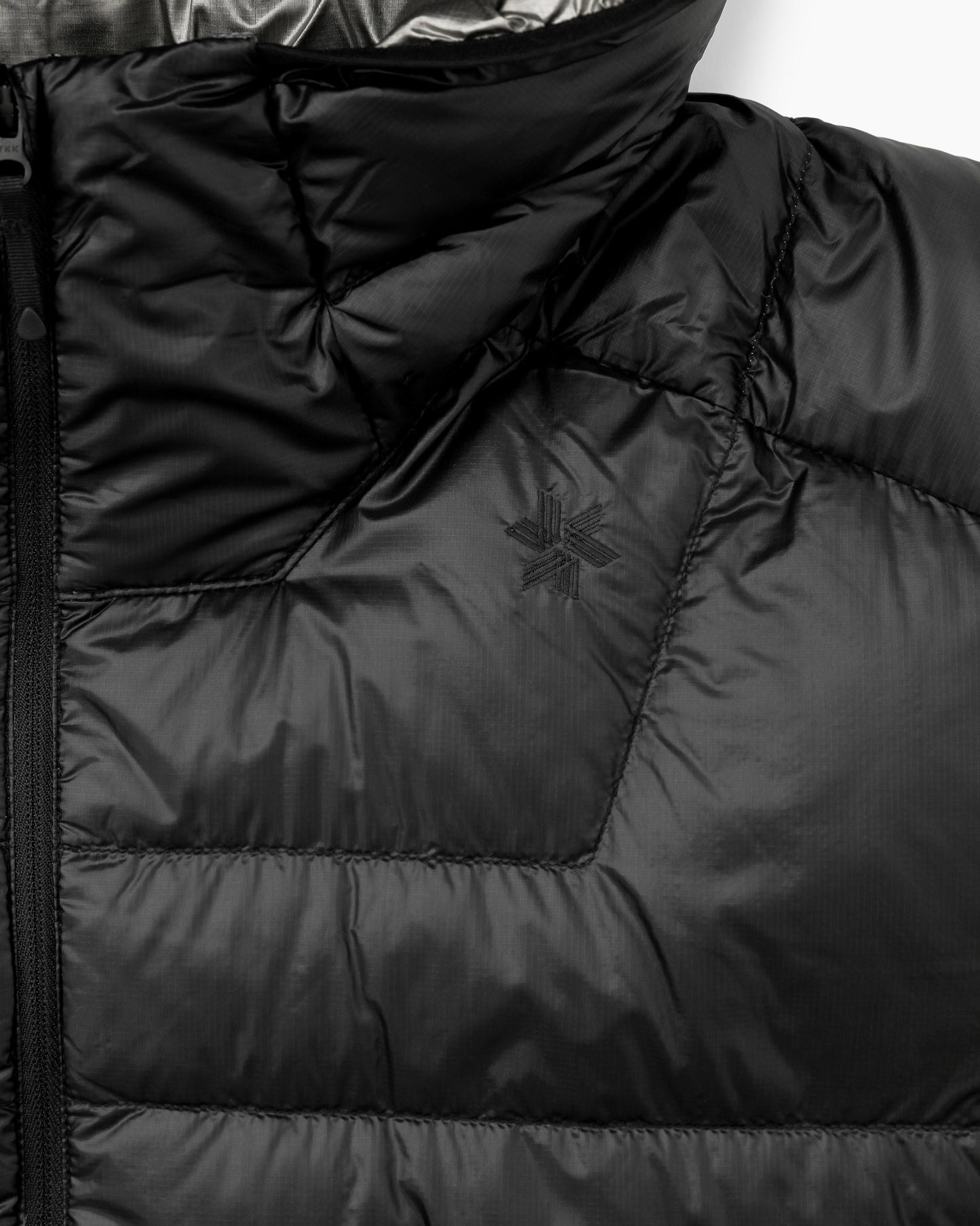 1000FP Sputtering Hooded Down Jacket Black