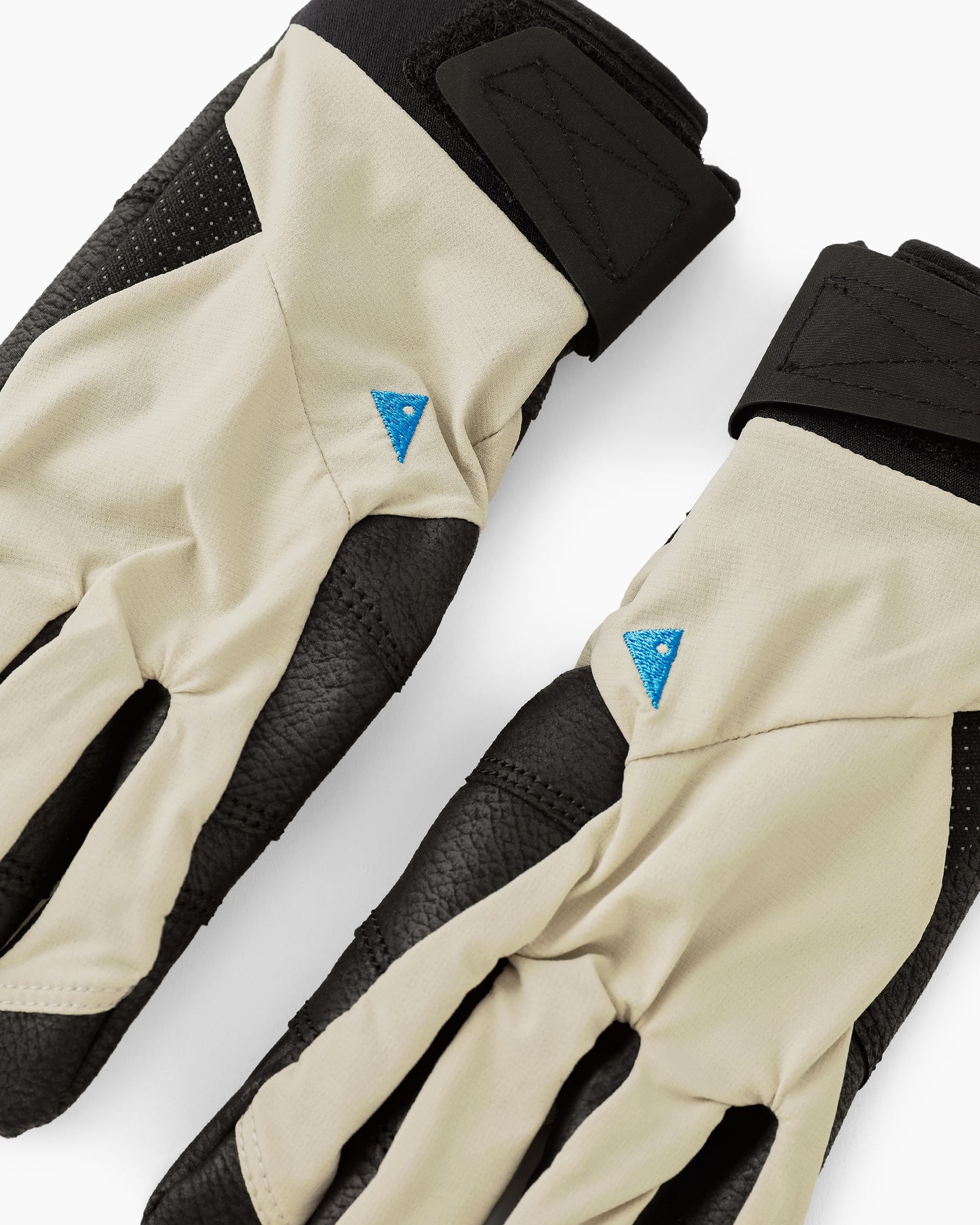 Galar Gloves Clay