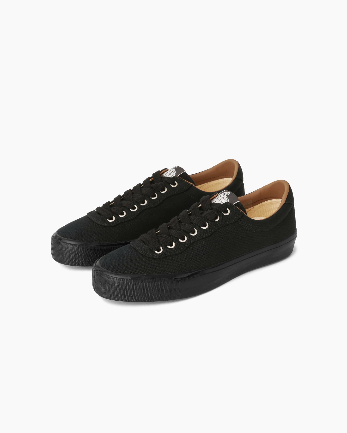 VM001 Lo Canvas Black/Black