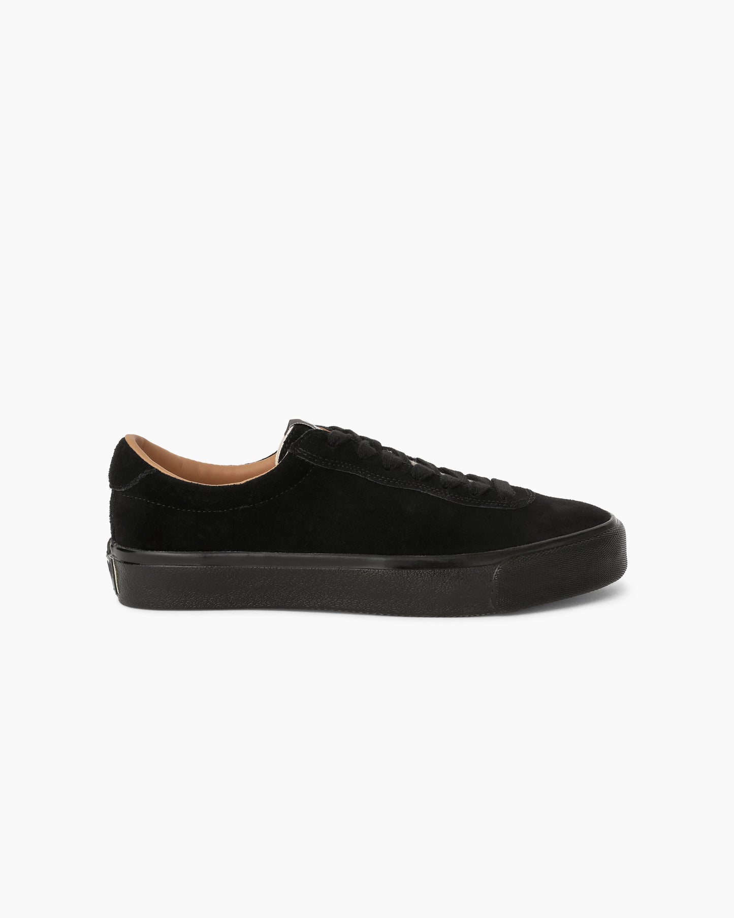 VM001 LO Suede Black/Black