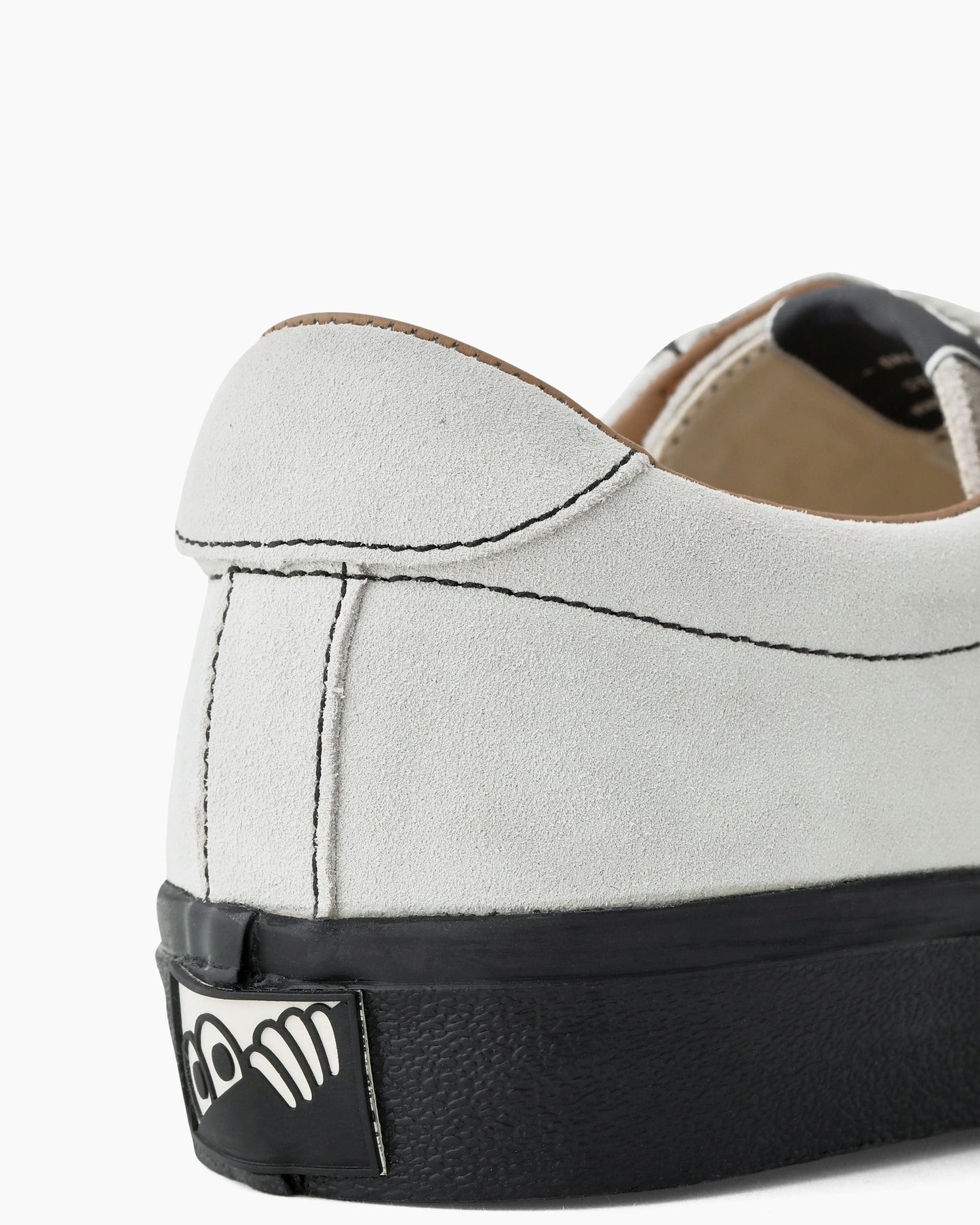 VM001 LO Suede White/Black/Black