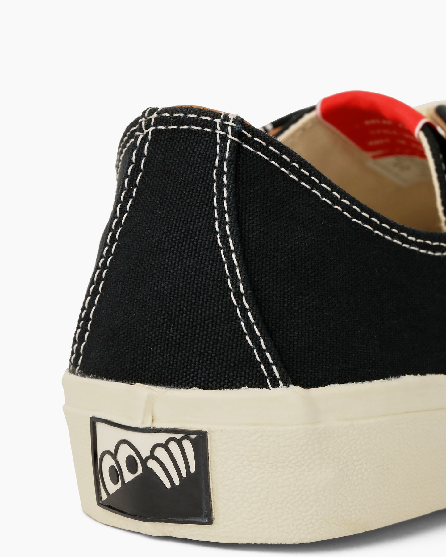 VM003 Lo Canvas Black/White