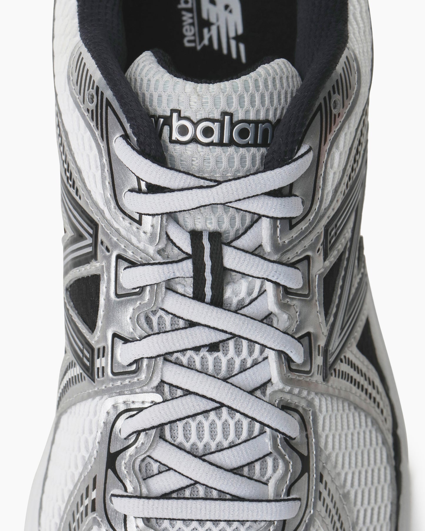 ML860XD White/Black