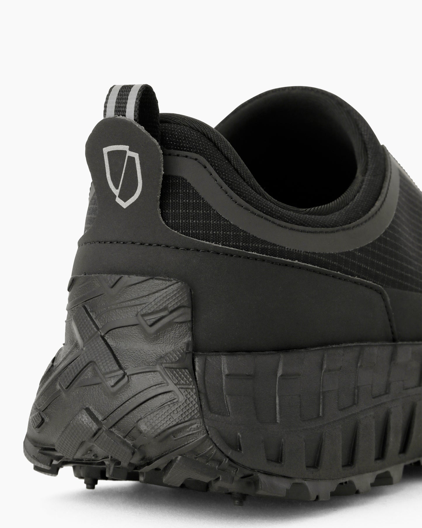 norda 003 Pitch Black