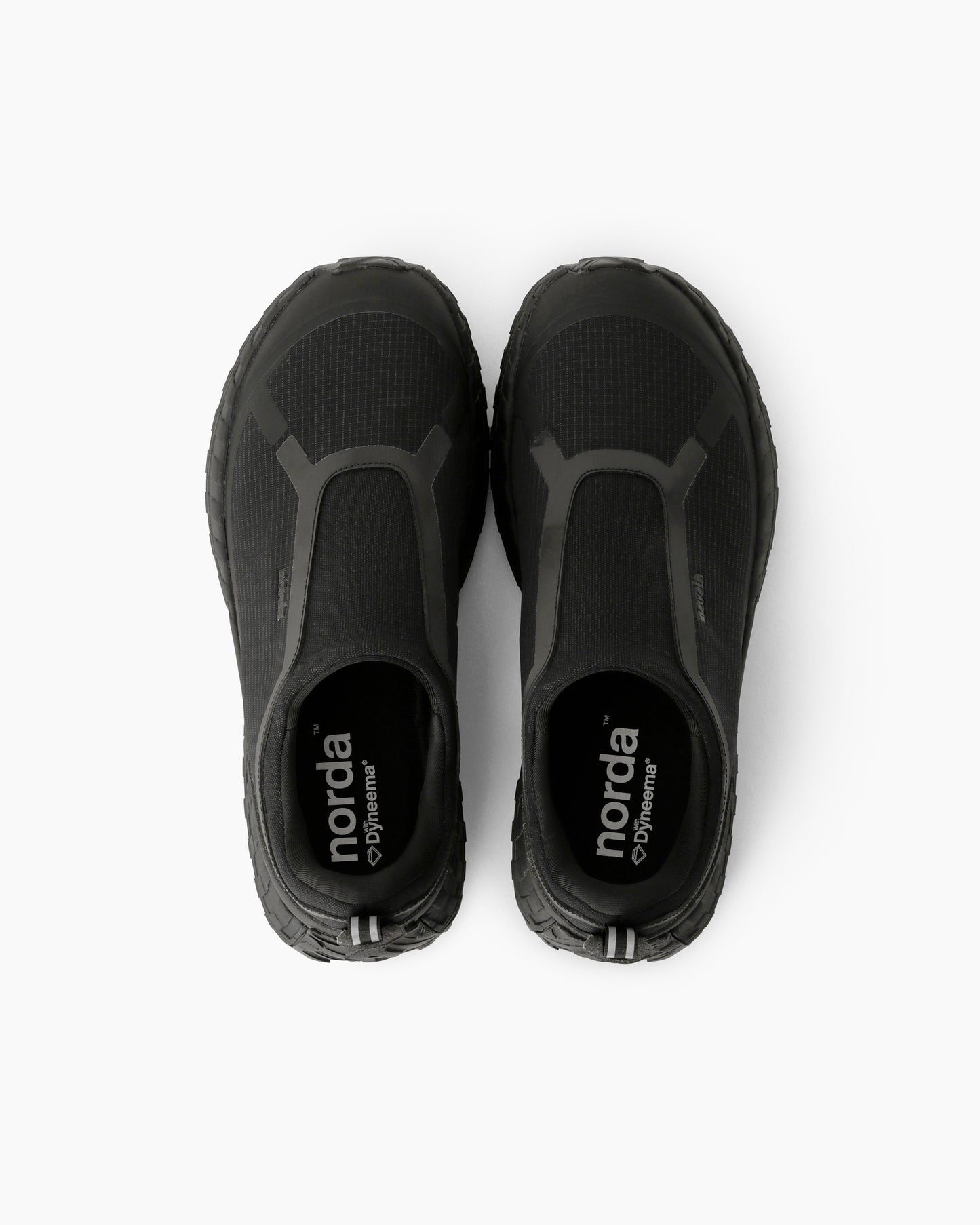 norda 003 Pitch Black