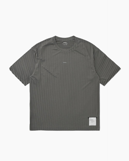 Auralite™ Pleated T-Shirt Granite Gray