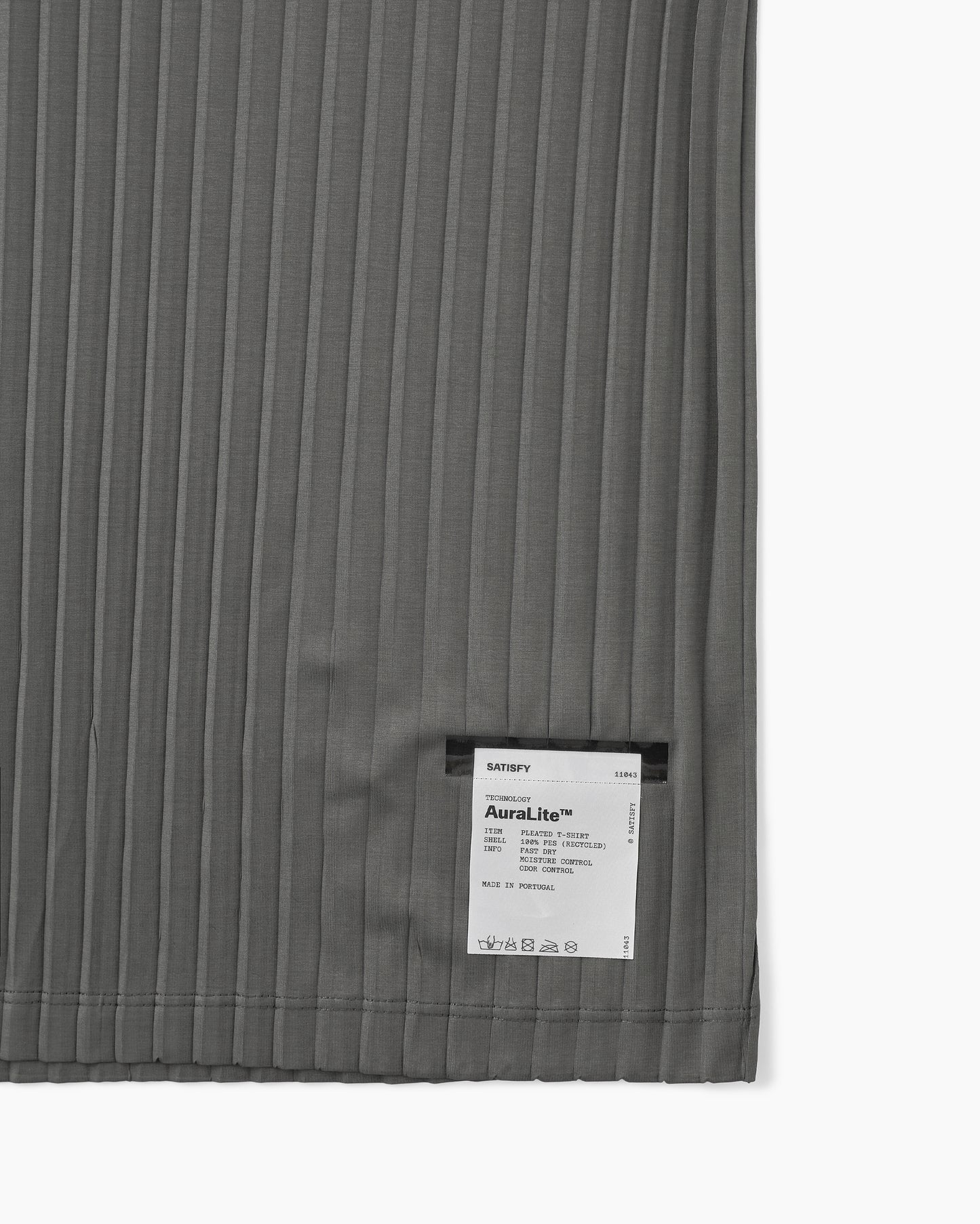 Auralite™ Pleated T-Shirt Granite Gray