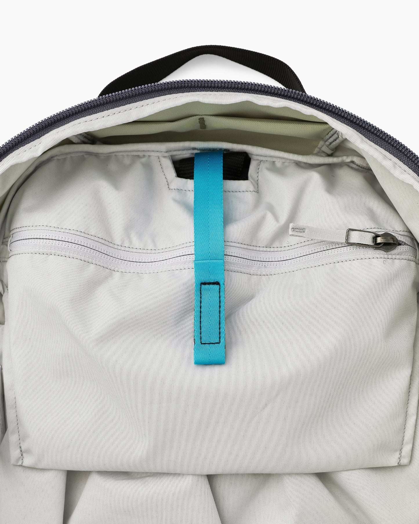 Mantis 26 Backpack Headwaters