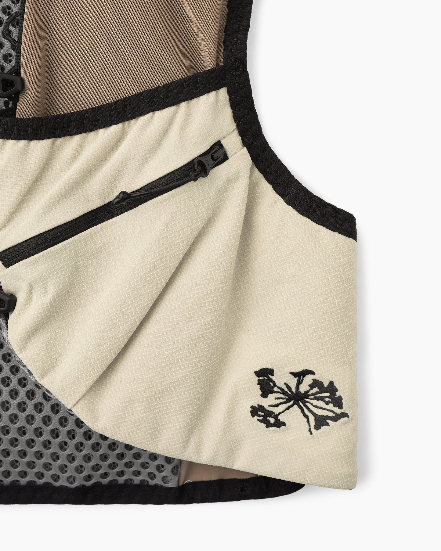 Passage Cargo Vest Desert Taupe