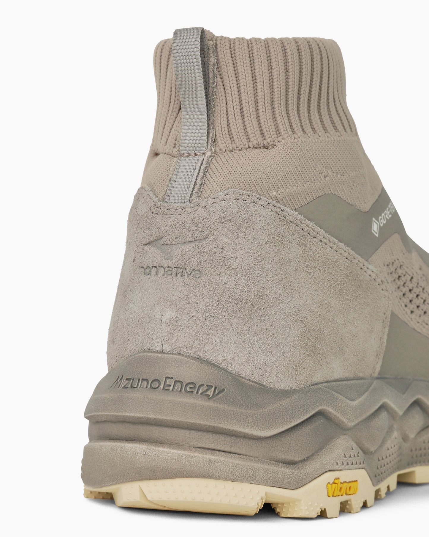 WAVE MUJIN LS MID GTX nonnative Light Gray/White